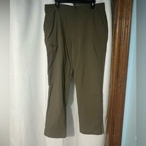 Gerry Insulated hiking tech Pants. 36x32 Army Green. Adventures On the Go